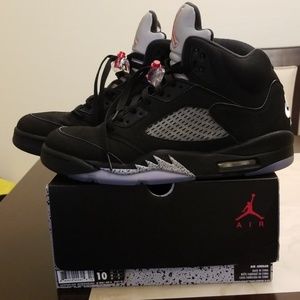 Jordan 5 Black Metallic